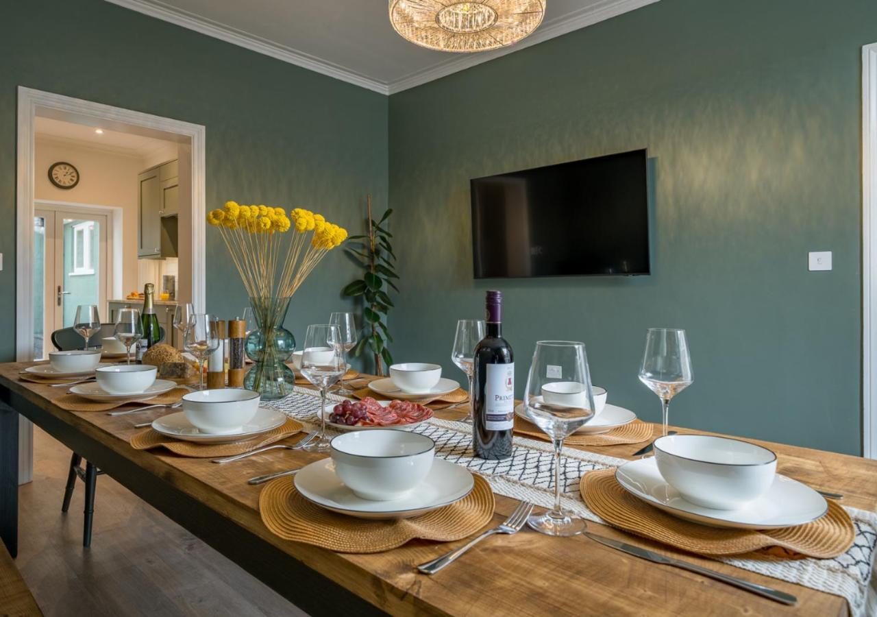 Ferienhaus Premium Designer 4 Bedroom In Clifton - 3 Bathrooms & Cinema *